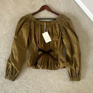 NWT ULLA JOHNSON Kira Blouse
Willow. Size 6. Retail $275.